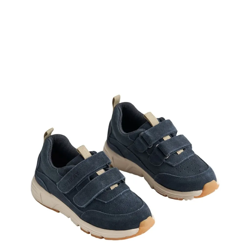 Alin Sneakers Navy Barn Sneakers