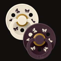 Colour Holiday Bow 2-pack Runda Latexnappar Ivory Plum Nappar & Napphållare