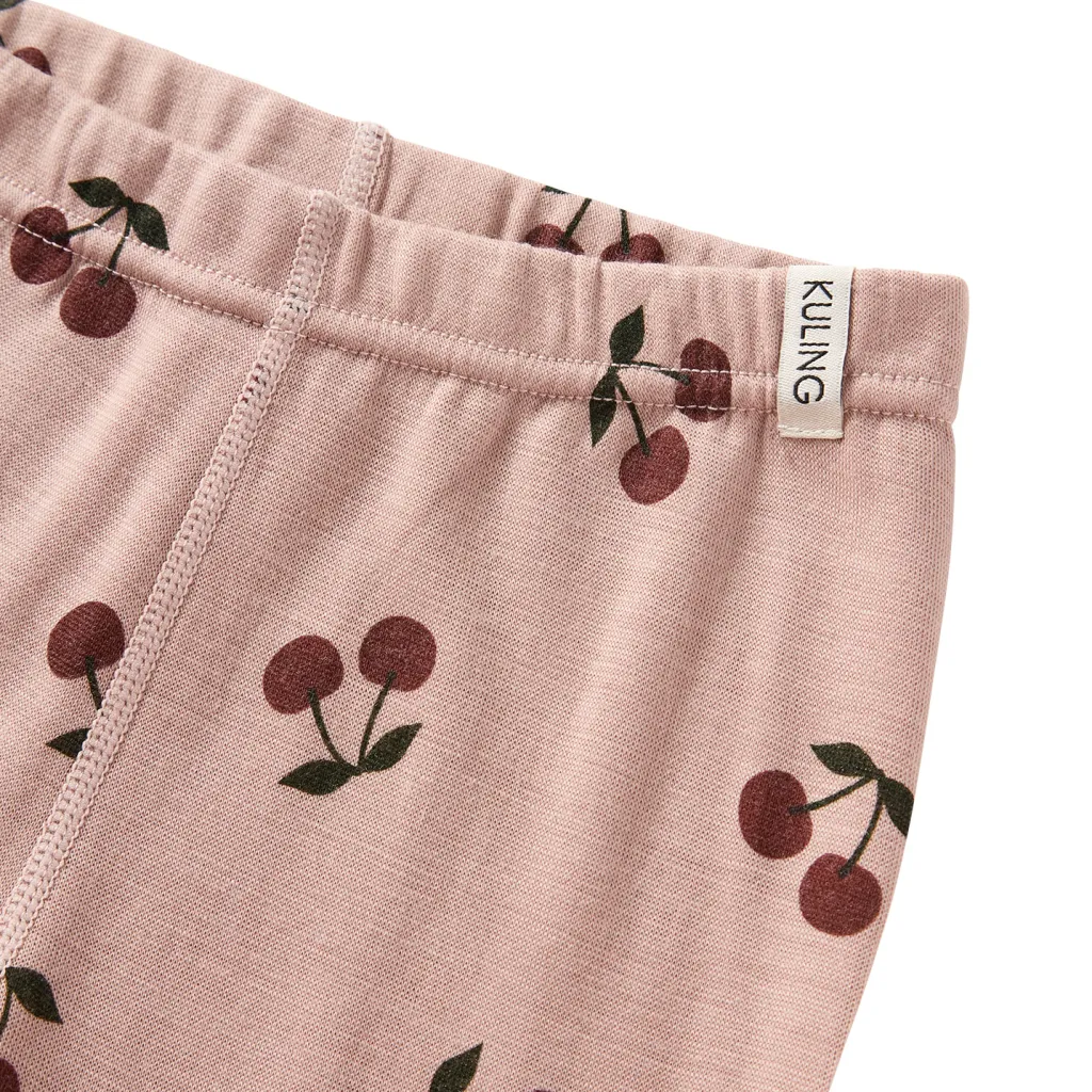 Hot Gisborn Baselayer-set I Ull Och Bambu Woody Rose Cherry Barn Underställ