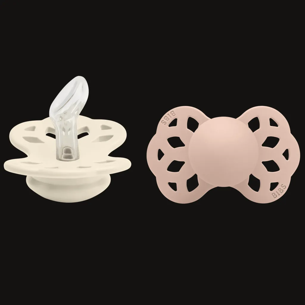 Outlet Infinity 2-pack Anatomiska Silikonnappar Ivory Blush Nappar & Napphållare