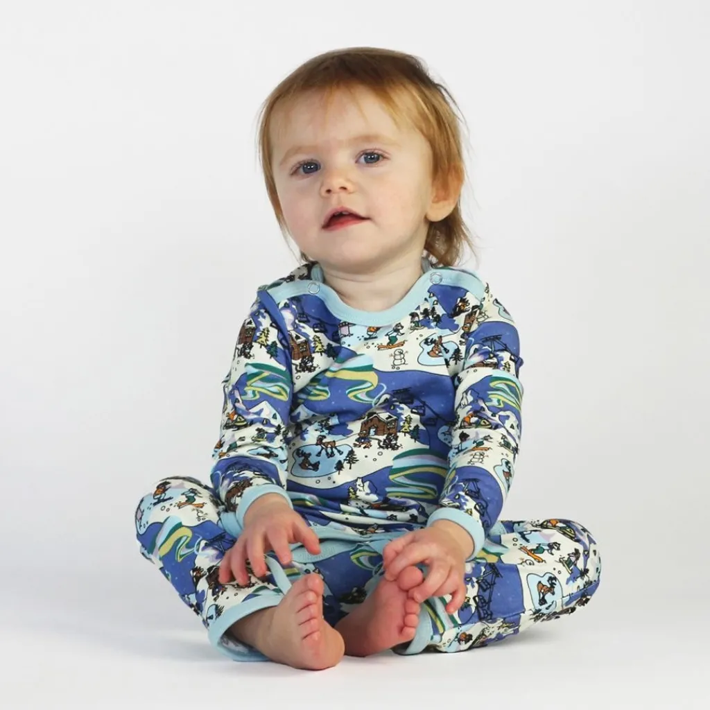 New Långärmad Onesie i Federal Blue med vinterlandskap Barn Bodys & Bodysuits