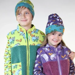 Online Reversible beanie with badger, fox and Fall leaves Pear Green Barn Accessoarer