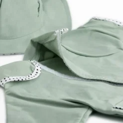 Best Docka Regnjacka & Hatt Green Dockor & Dockhus