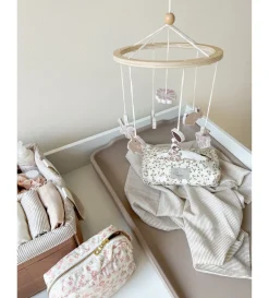 Outlet Sängmobil I Trä Augusta Baby Sova