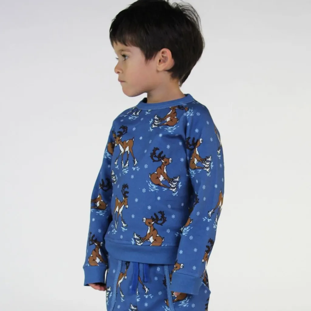 Outlet Sweatshirt with reindeer Federal Blue Federal Reindeer Sweatshirt i Federal Blue Barn Tröjor & Toppar