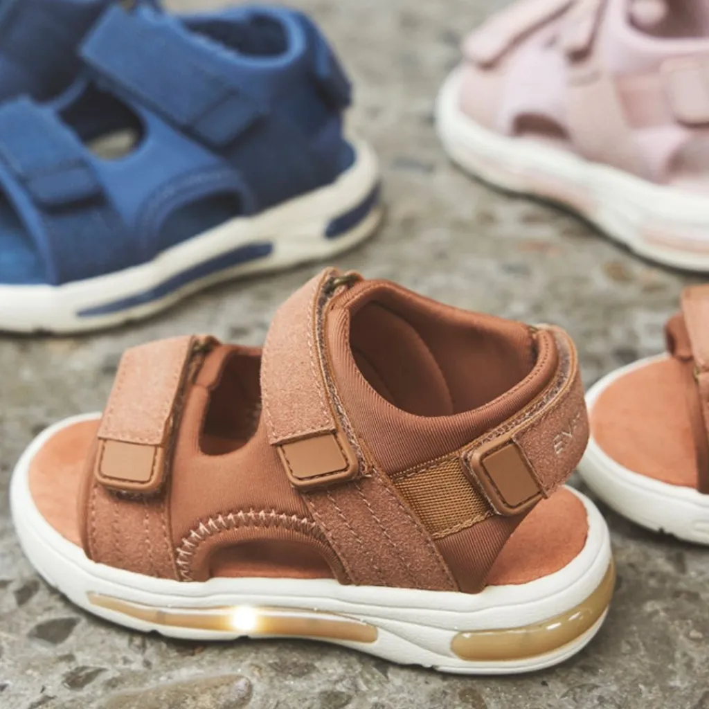 Outlet Velcro Blinkande Sandaler Mocha Mousse Barn Sandaler